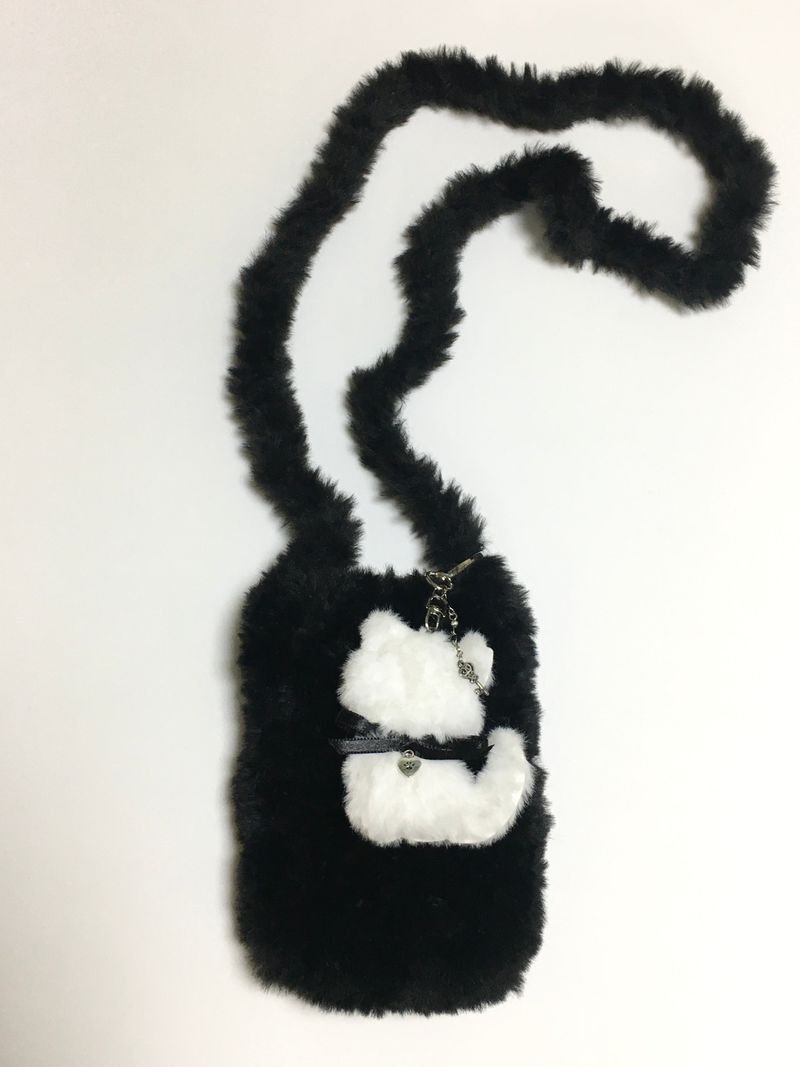 fluffy cat keyring