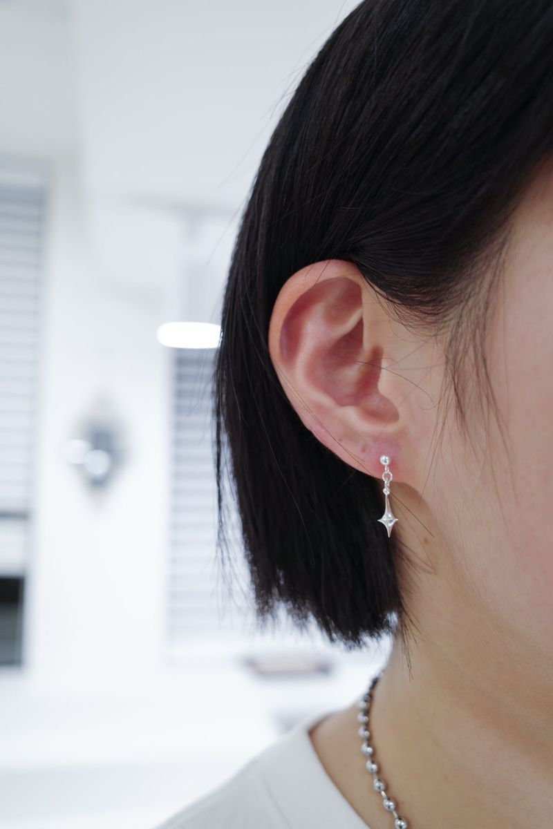 Single star Earrings - Silver