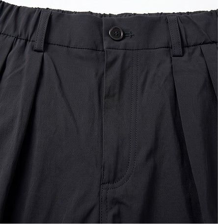 Nylon Stretch Double-Pleat Shorts Black