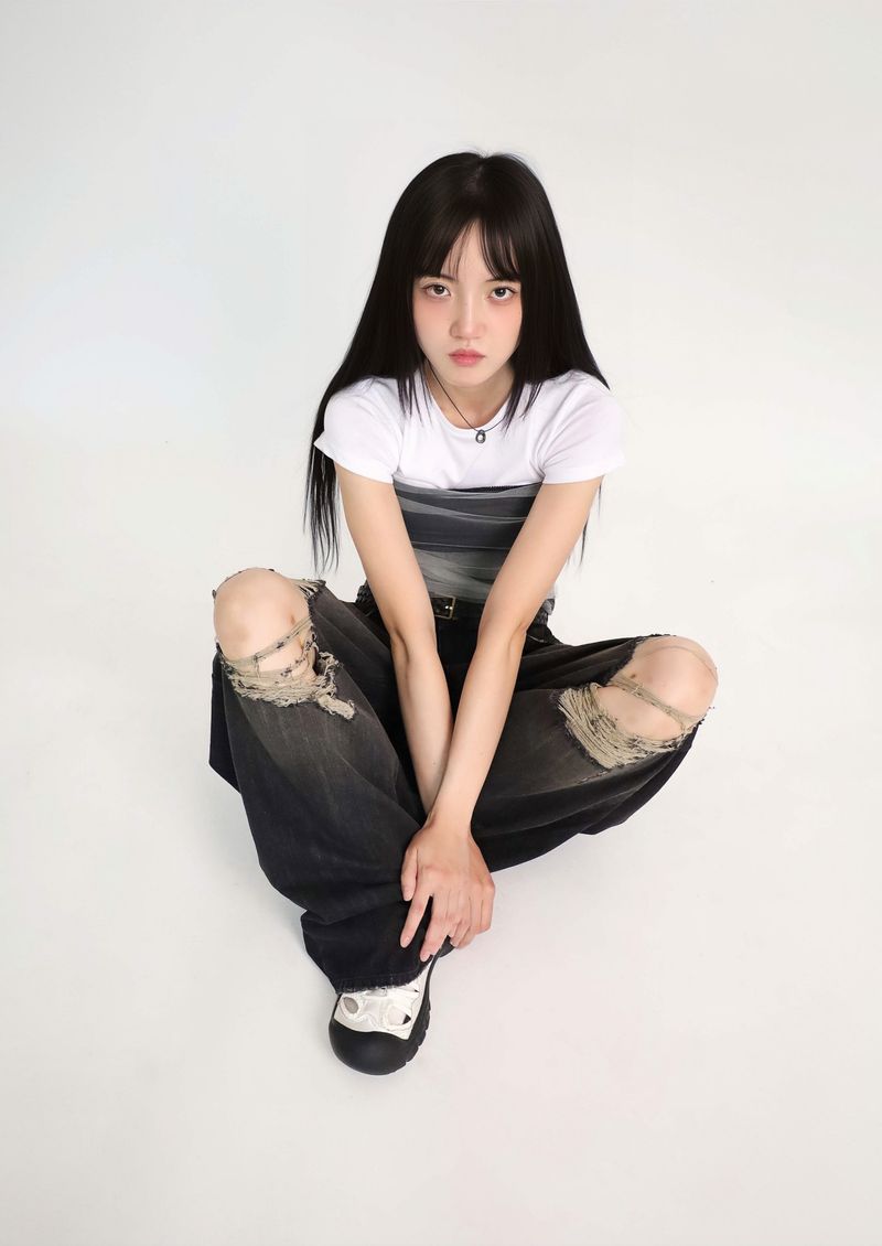 (UNISEX)Torn Twilight black Denim
