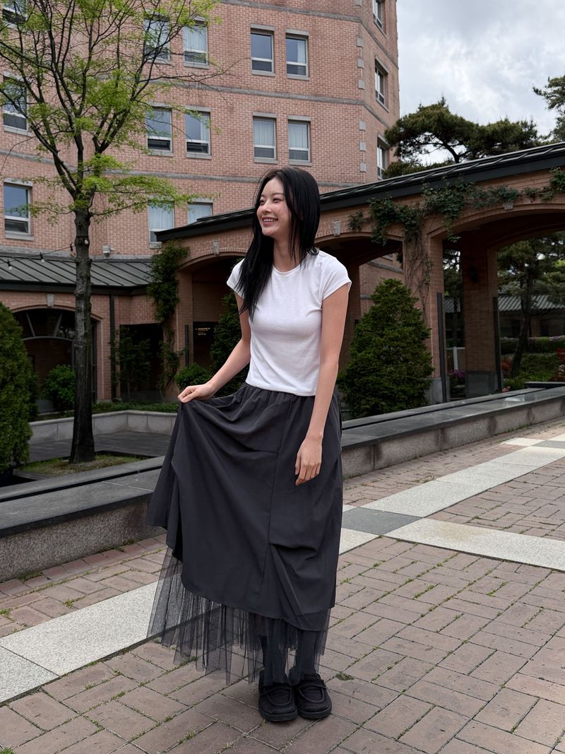 DOUBLE LAYERED MESH SKIRT