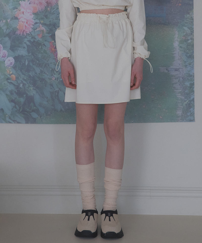 LETTER FROM MOON（レターフロムムーン）の「Sia String Nylon Skirt ( 2 Colors )（Skirts）」