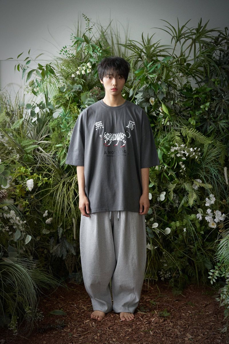 MU-WI PRT. BOX 1/2 TEE (Charcoal)