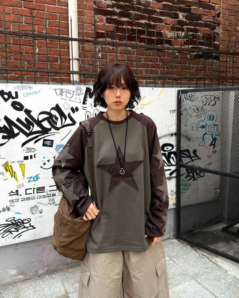 Vintage Star Contrast Raglan Long Sleeve Tee