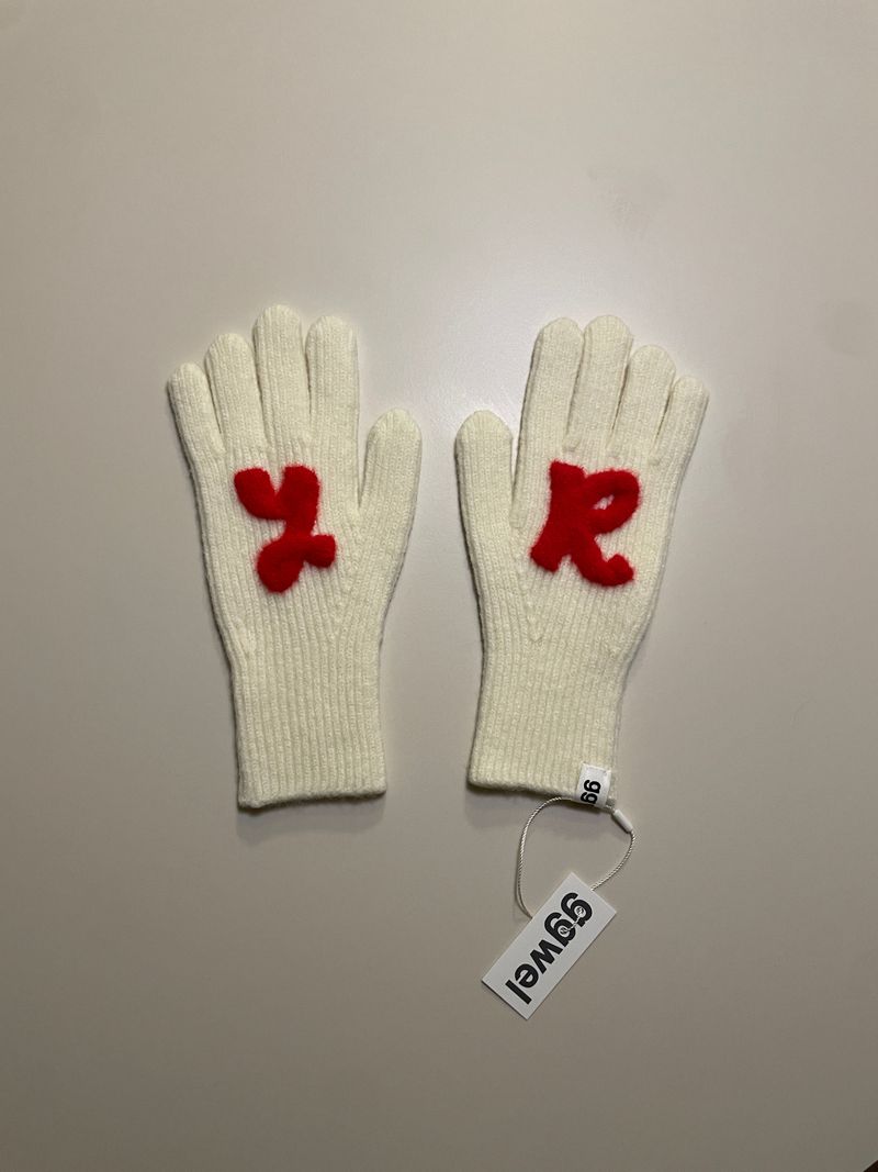 CUSTOM INITIAL KNIT RIBBON GLOVES