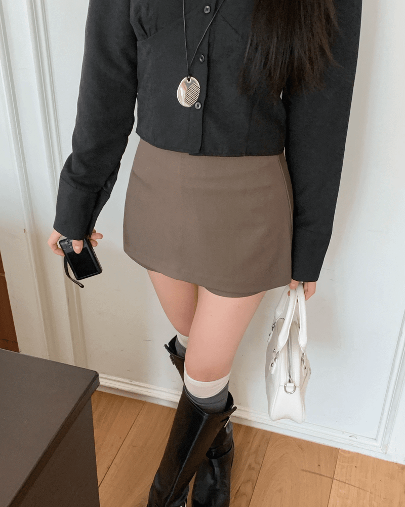 GUSTA（グスタ）の「Sure Mini Short Skirt Pants（Pants）」
