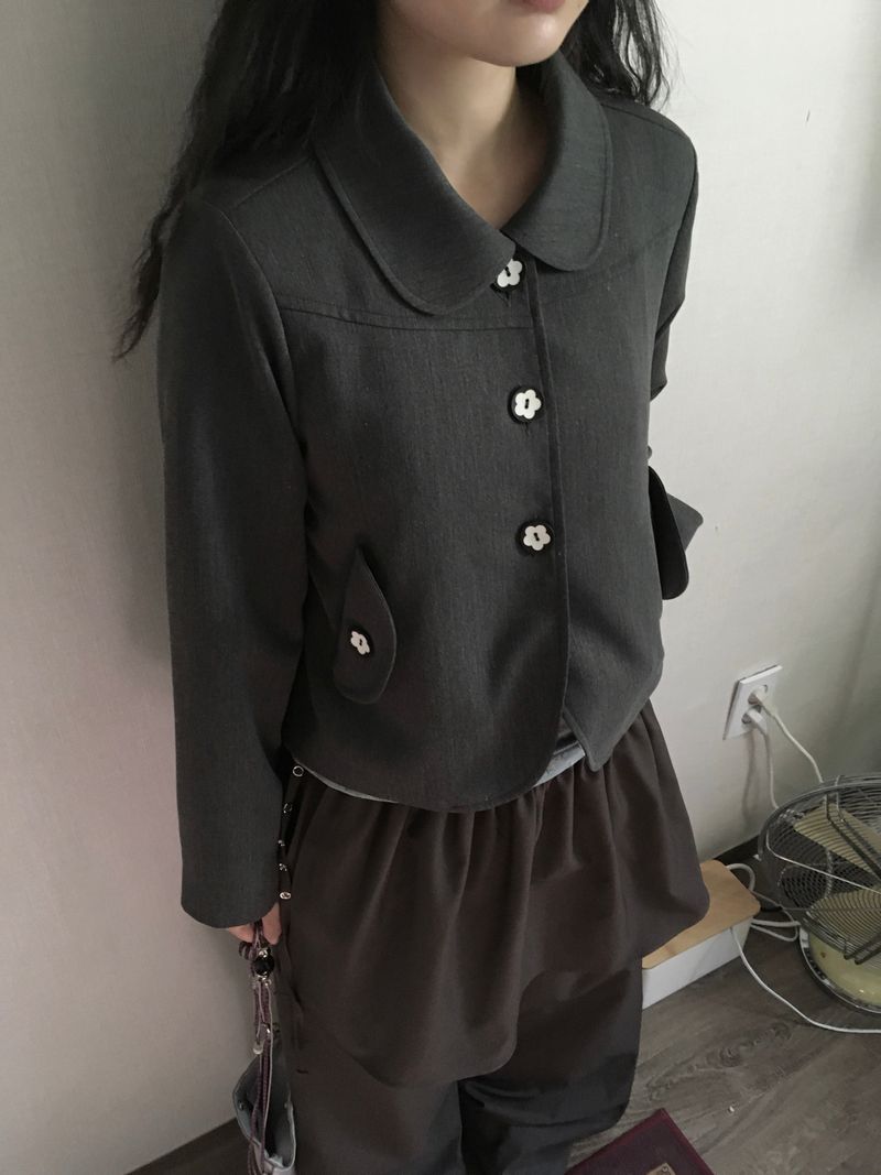 flower button jacket