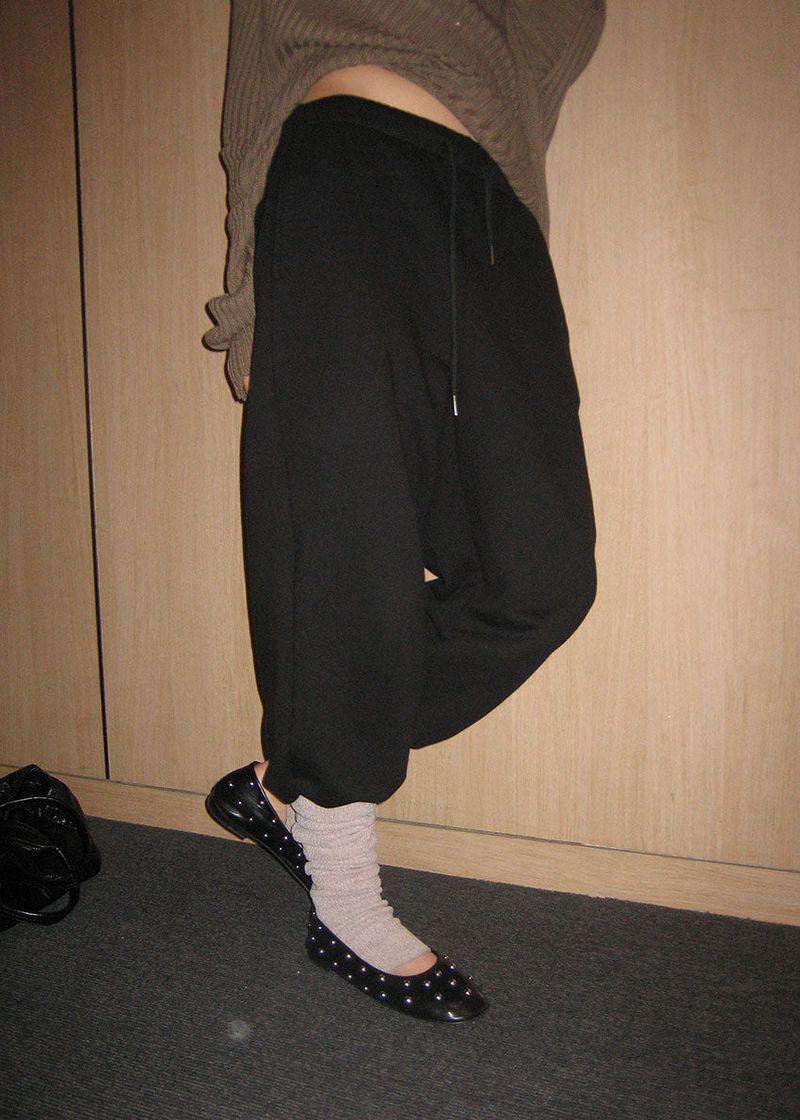 KNEE WARMER SWEAT PANTS