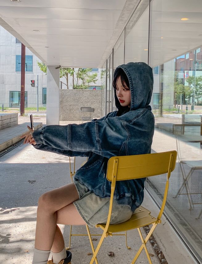 Gradation washing denim hoodie