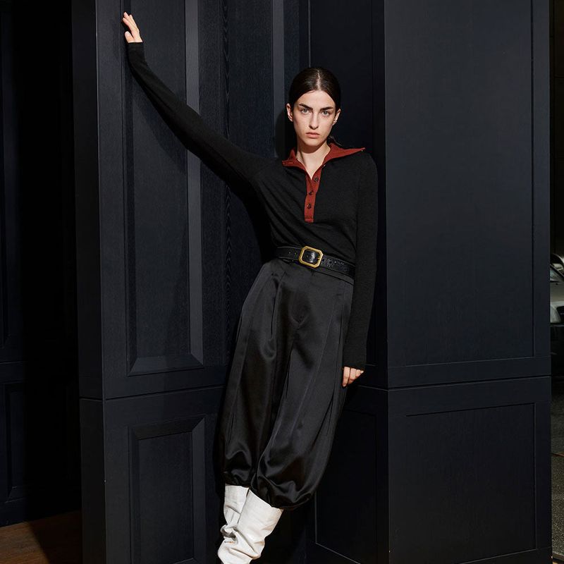  AVA TURTLE NECK TOP, BLACK