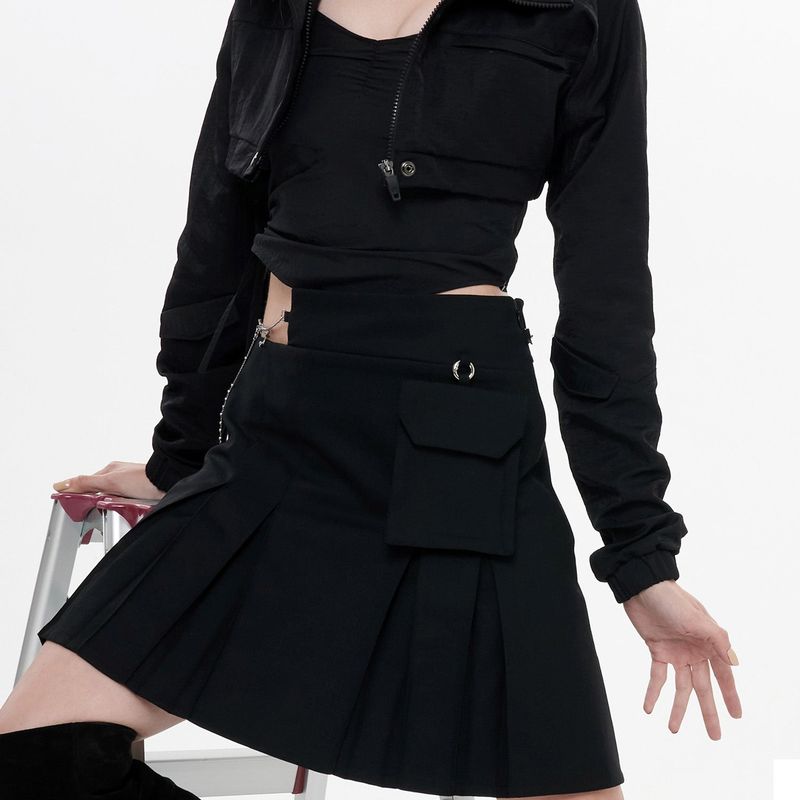 POCKET DETAIL CHAIN SKIRT(BLACK)