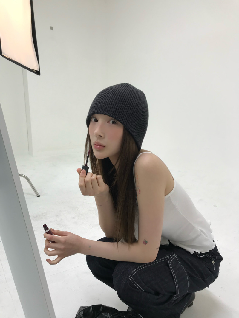 ribbed knit beanie