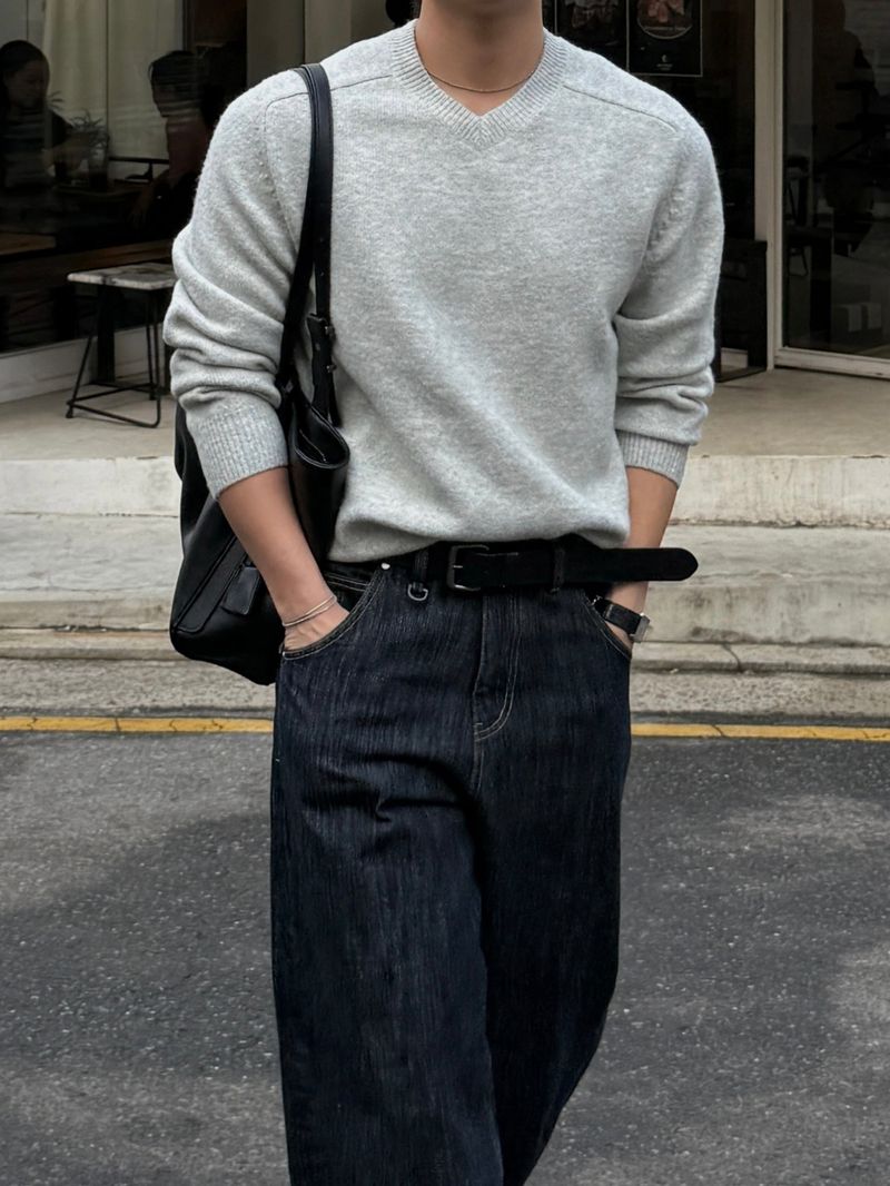 Settle line v-neck knitwear