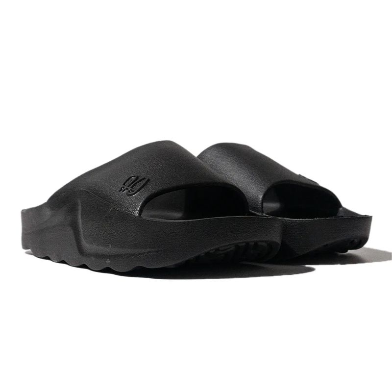 Patrobas Ease Black Sandals