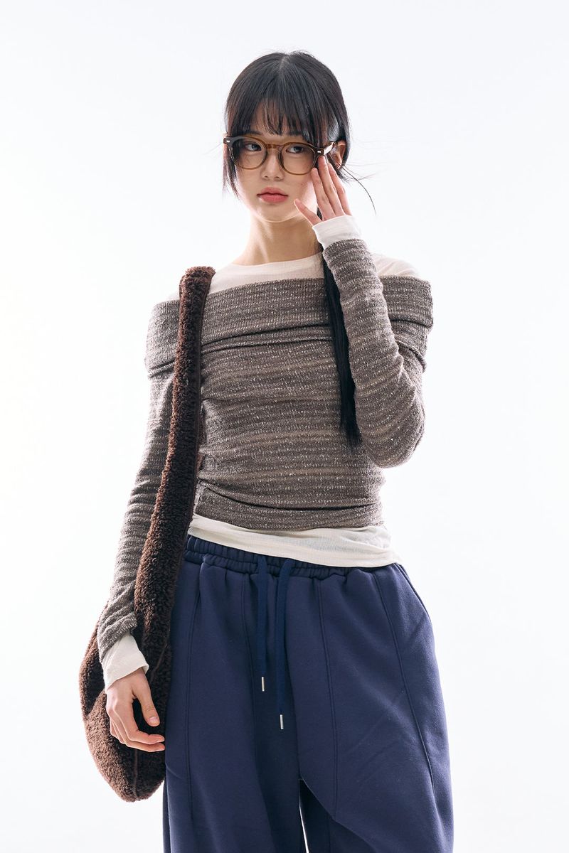 Raucohouse（ラウコハウス）の「Aurelia off-shoulder knit（Tops）」