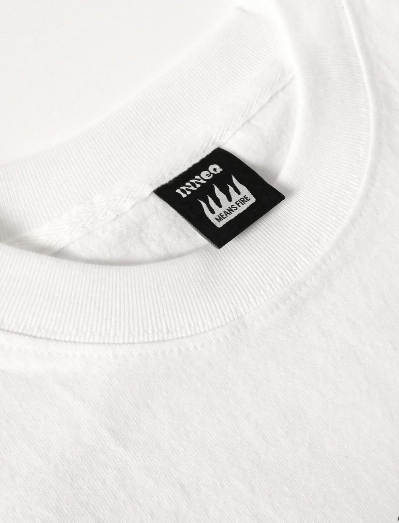 C&M white