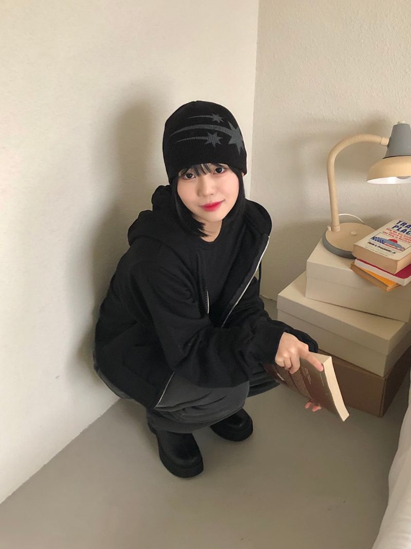 Build hood zip-up