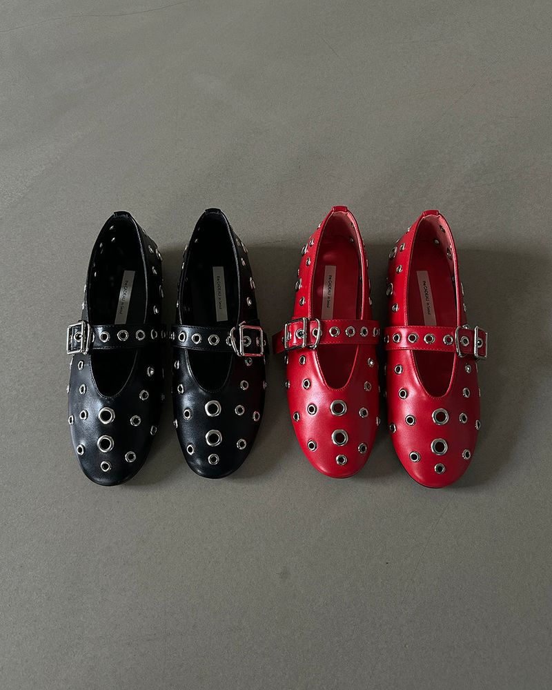 Punching Stud Merijane Flats