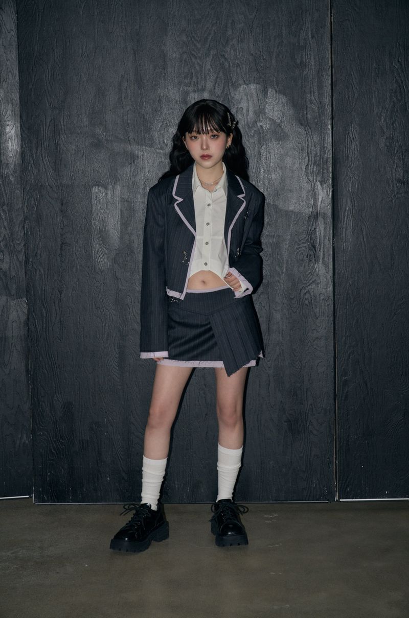 stripe crop  jk - charcoal
