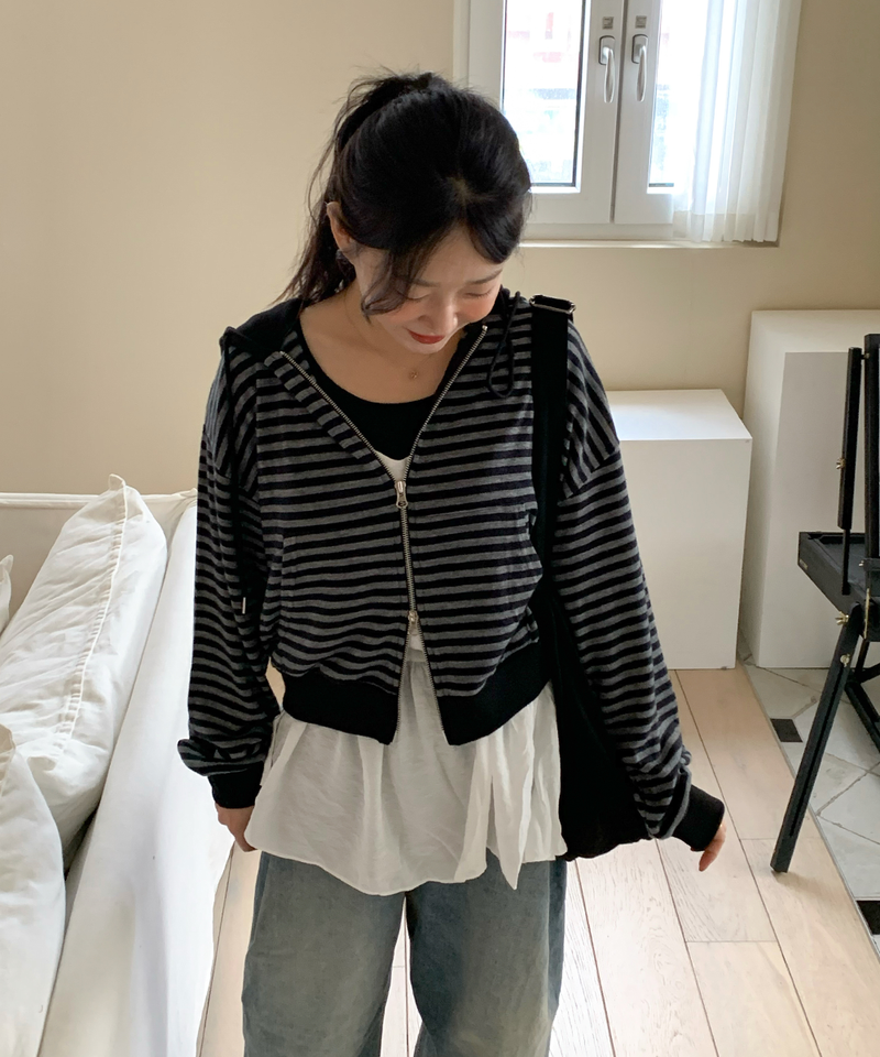 Holic Dangora Knitwear Hooded Zip-Up