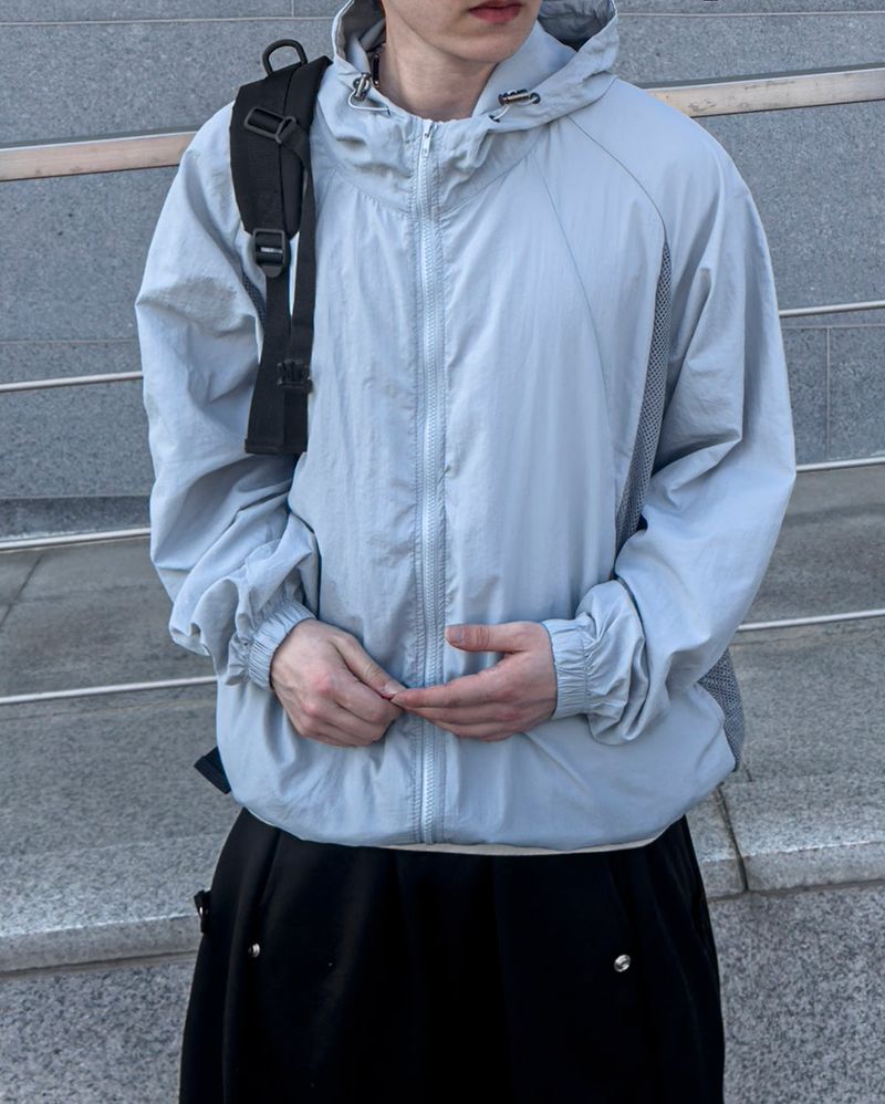 Insert Mesh Hood Windbreaker