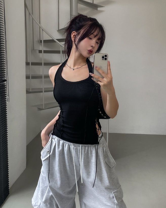 ULAN（ユレン）の「Mute cut side eyelet halter sleeveless（Tops）」