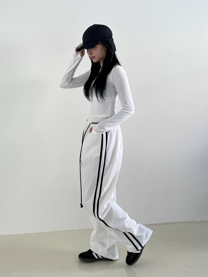 Hip track wide pants