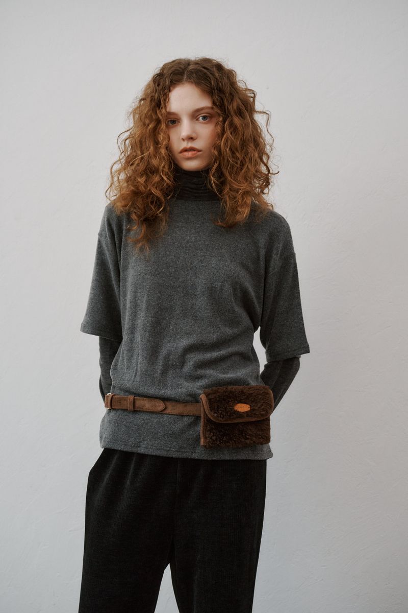Boucle suede belt bag (Brown)