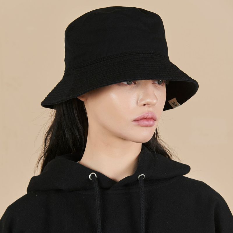Monogram Label Pigment Bucket Hat Black