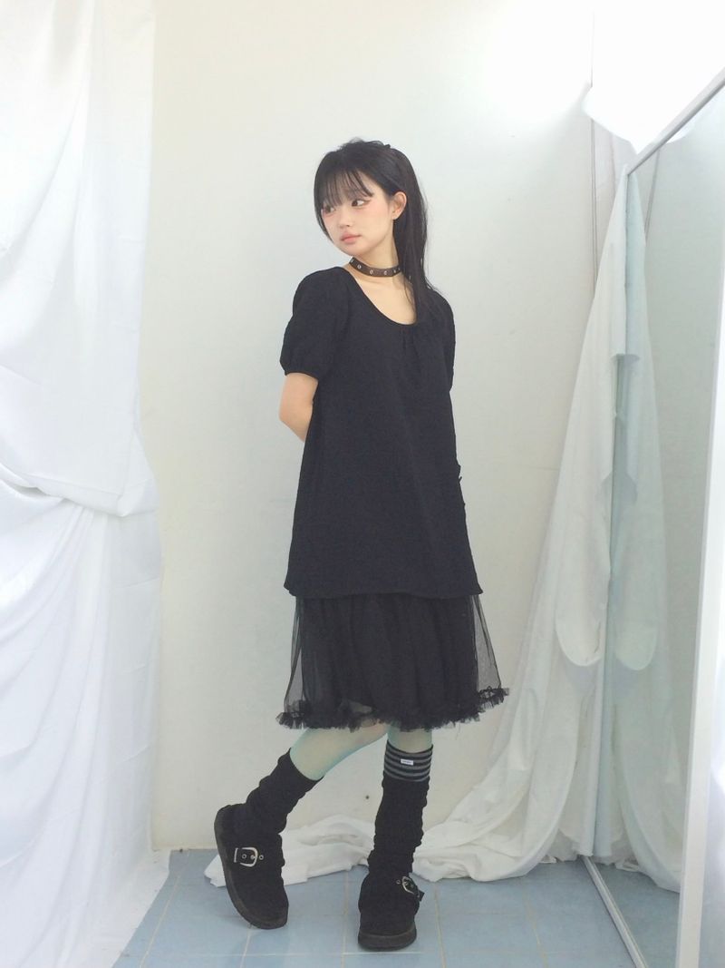 Pocket button puff blouse