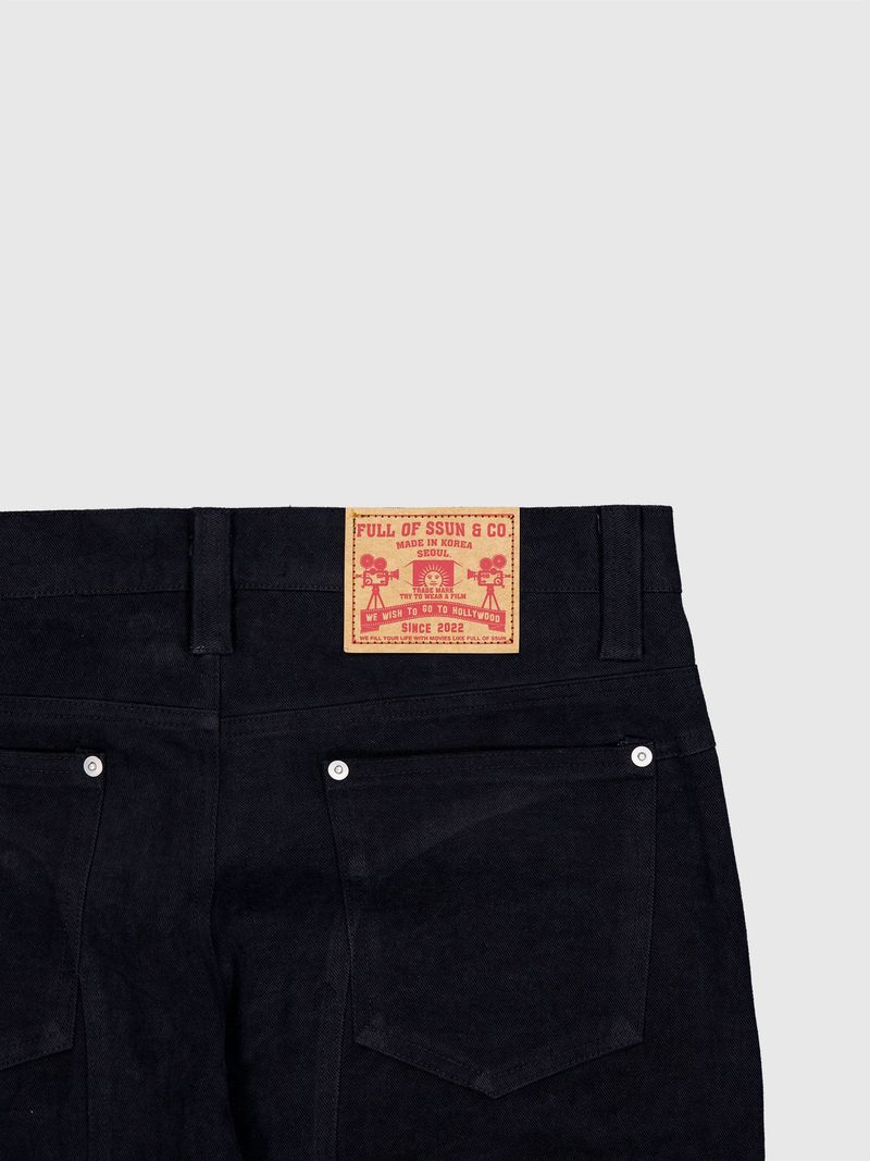 Curved Cargo Flare Pants (Black)