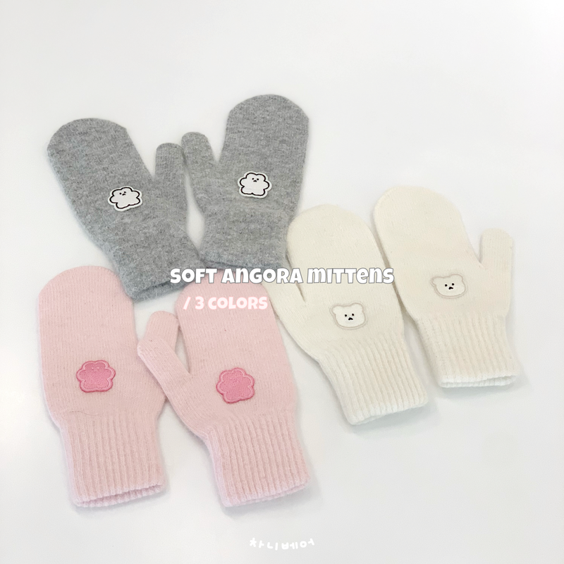 Chanibearの「chanibear soft angora mittens (3color-pink)(Fashion Accessories)」