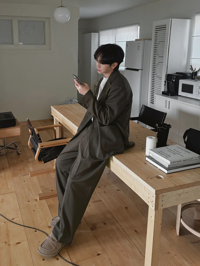 ASCLO（エジュクロ）の「ASCLO Wool Herringbone Retro Jacket & Pants (Khaki Brown)（Setup）」