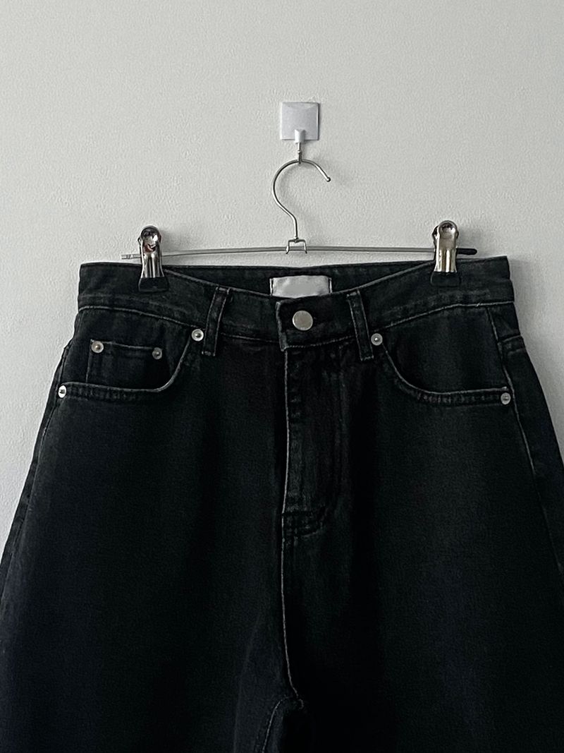 Dark blue half-pants