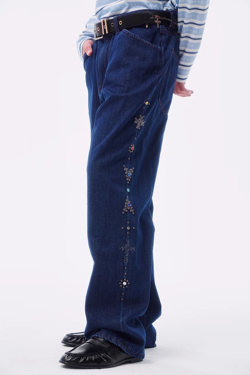 TOTEM RIVET FLOCKED DENIM PATCH STRAIGHT TAILORED JEANS