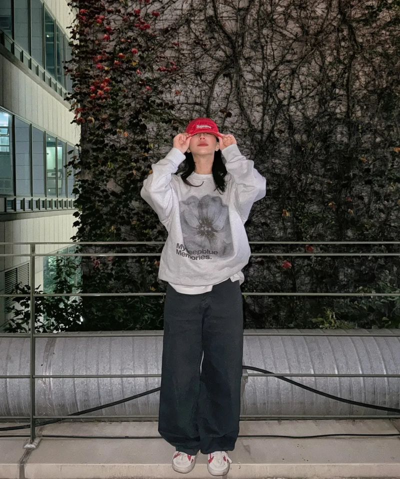 13:13 FLOWER SWEAT SHIRTS_2 COLORS