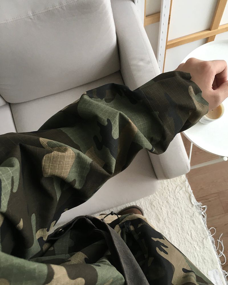 Hide Camo Windbreaker