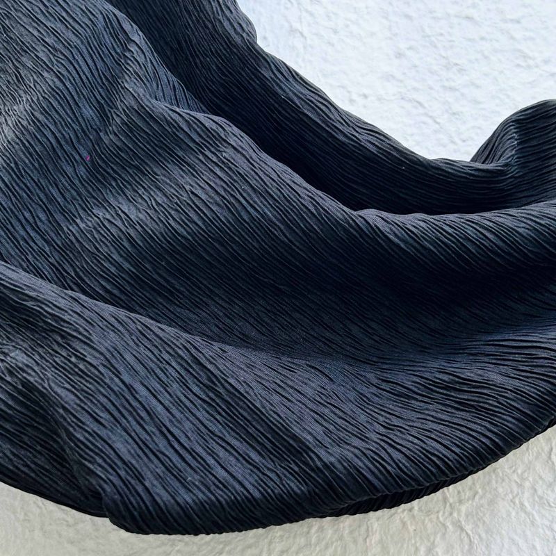 Knotted Pleated Crossbody Bag