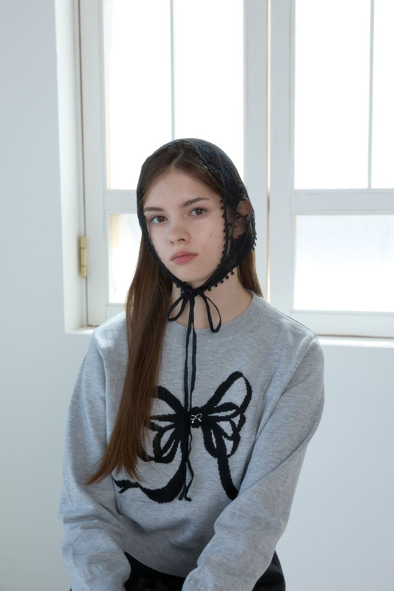 PETAL LACE KERCHIEF