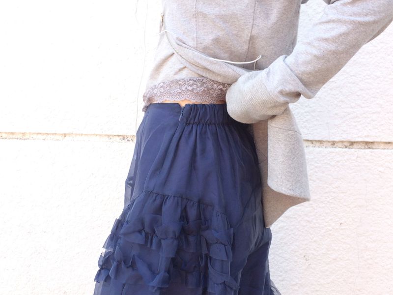 frilling Sheer skirt