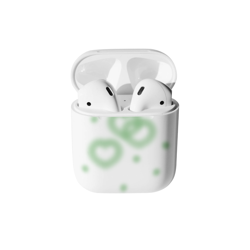 tiny weather(タイニーウェザー)の「lollipop heart Airpods case-green(Smartphone Accessories)」