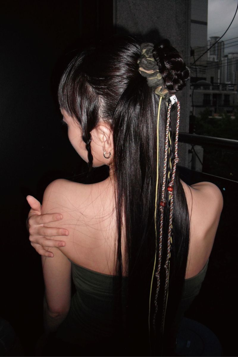 DEPC（デプク）の「LINEN SCRUNCHIE - CAMO（Hair Accessories）」