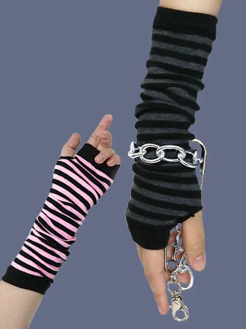 KUO(クーオ)の「stripe hand warmer (5color)(Fashion Accessories)」