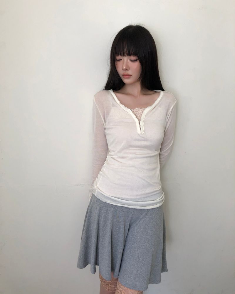 Kabe Hook Long-Sleeve Knit Top