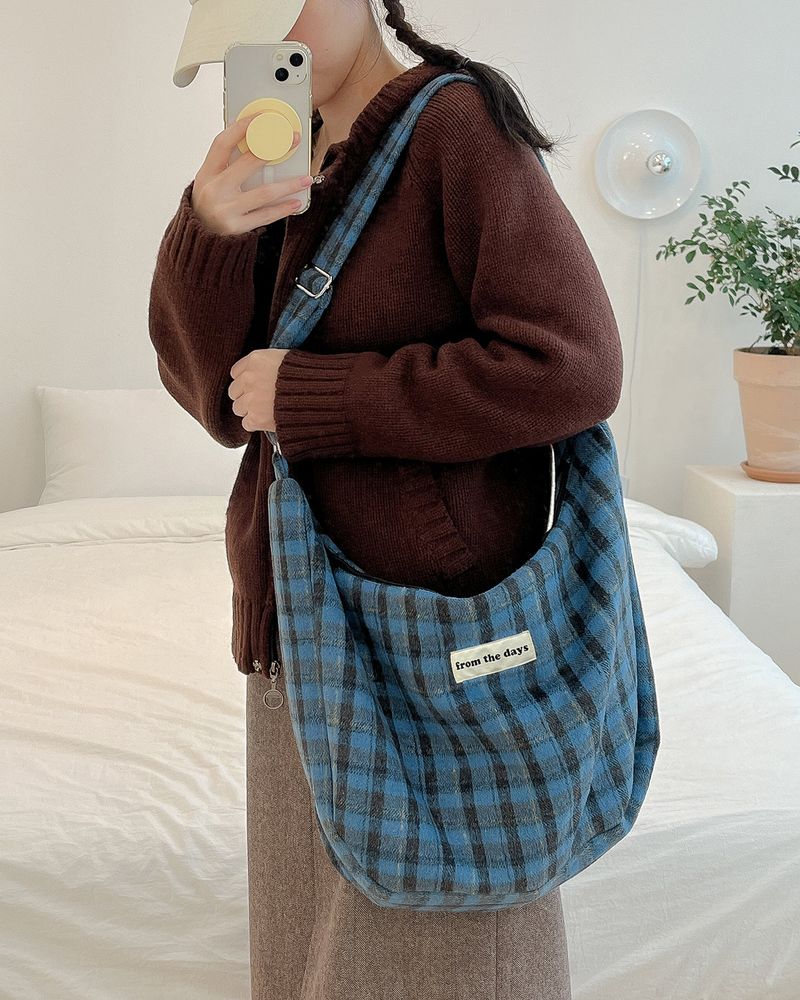 【MADE】Checkered wool big cross bag