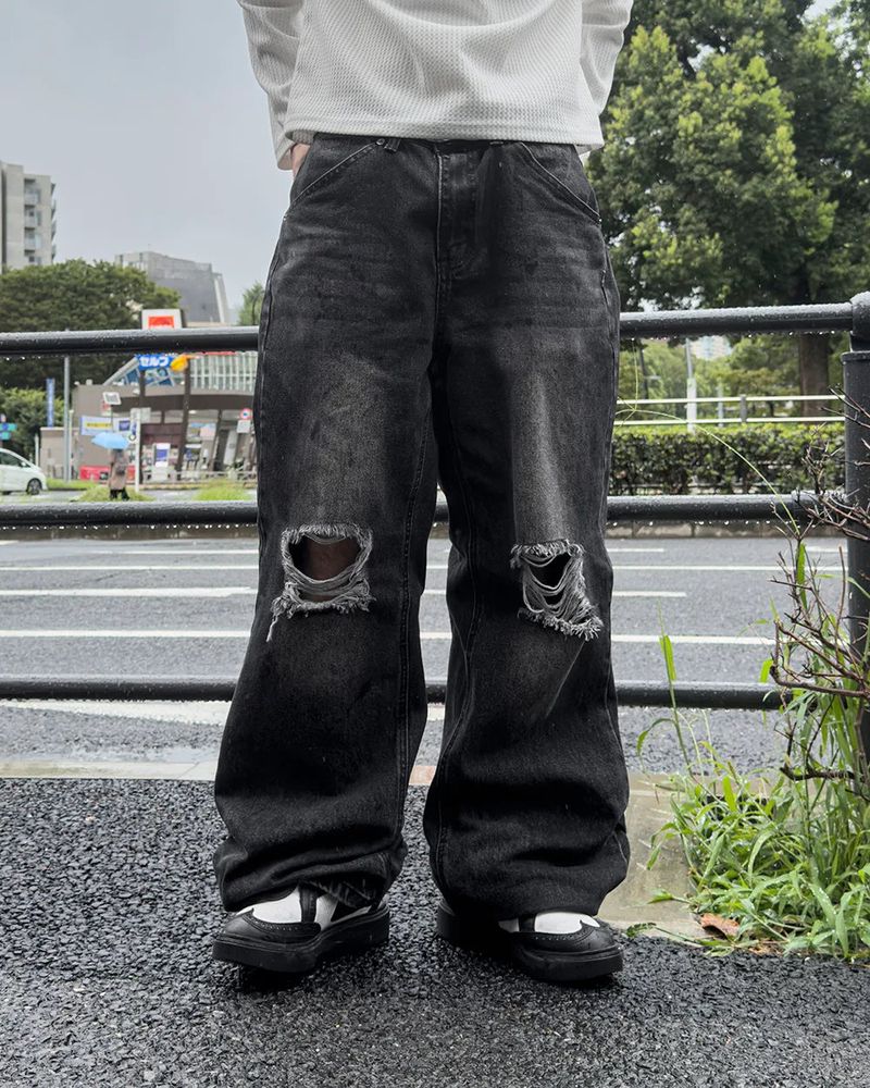 Buen Distressed Flare Denim Pants