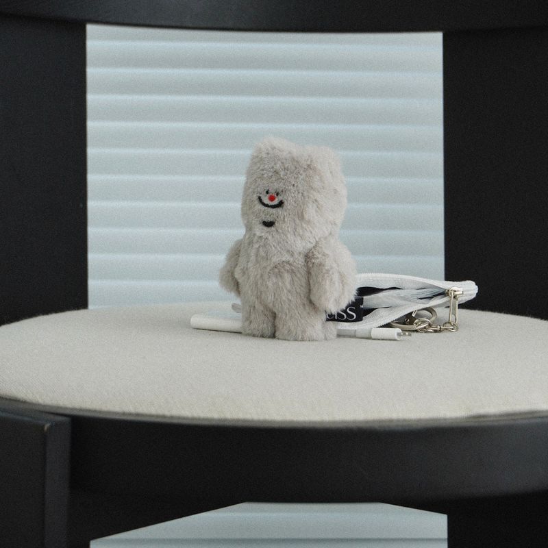 tuteogi gray doll keyring