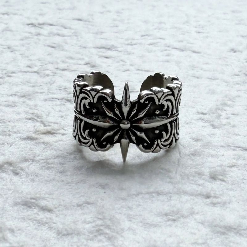 Starburst Engraved Ring