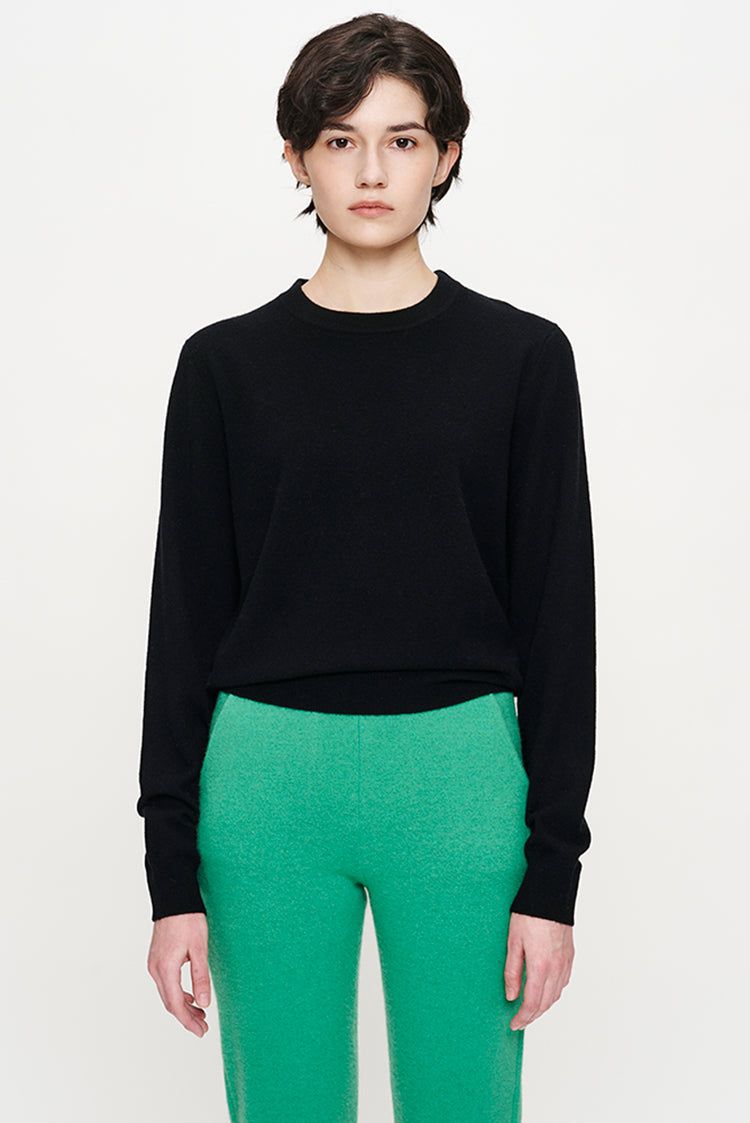 ESSENTIAL SHORT PULLOVER_BLACK