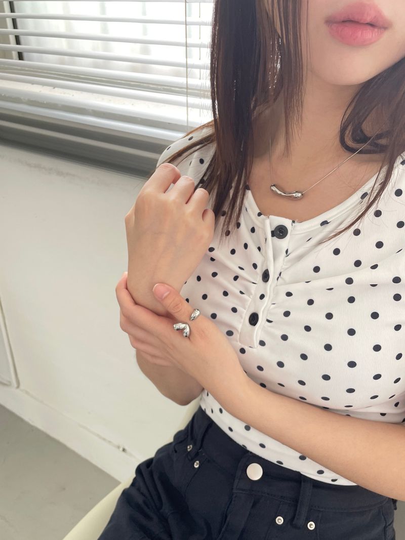 Melting Bean Line Necklace